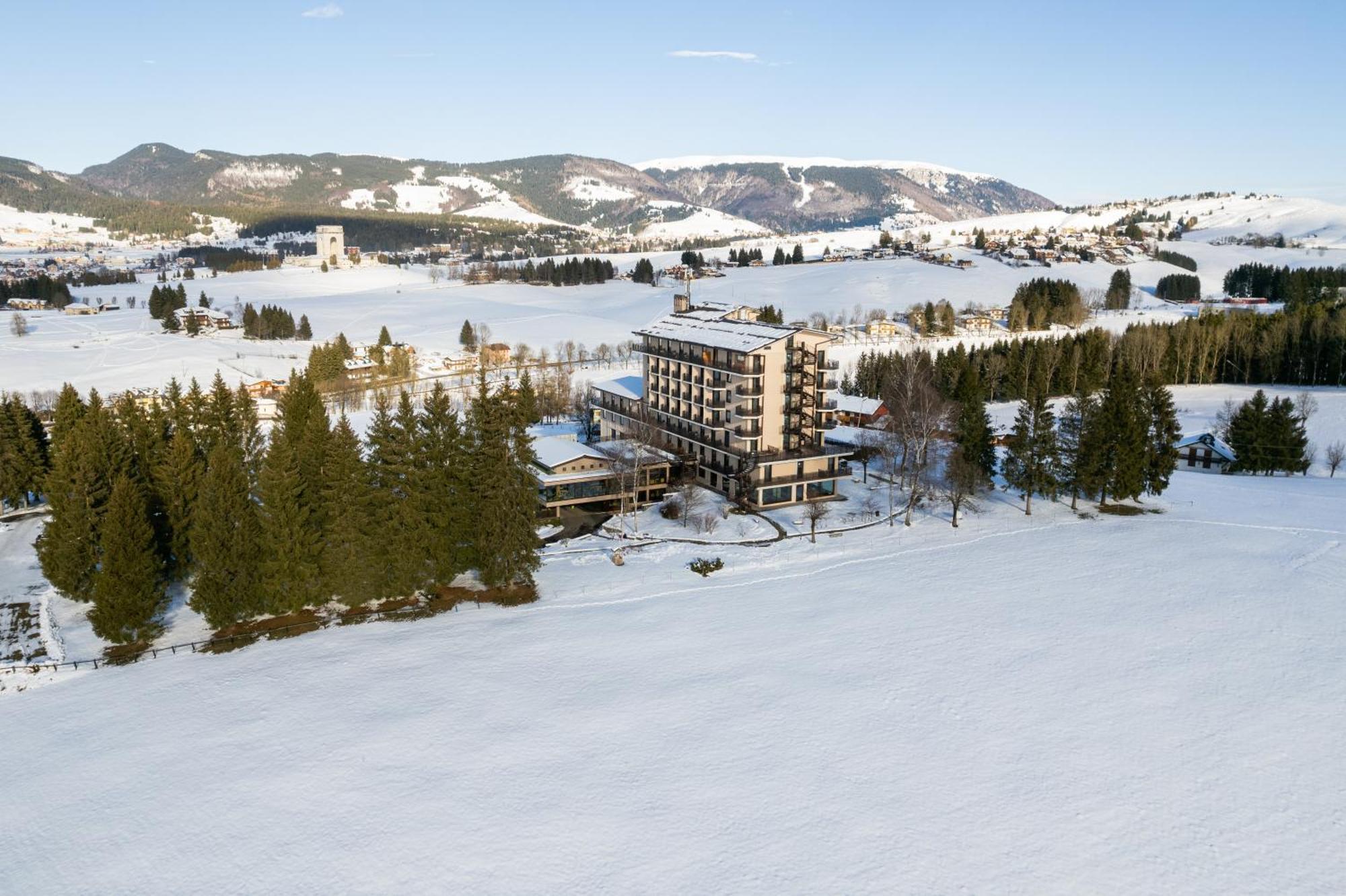 Linta Hotel Wellness & Spa أسياجو المظهر الخارجي الصورة