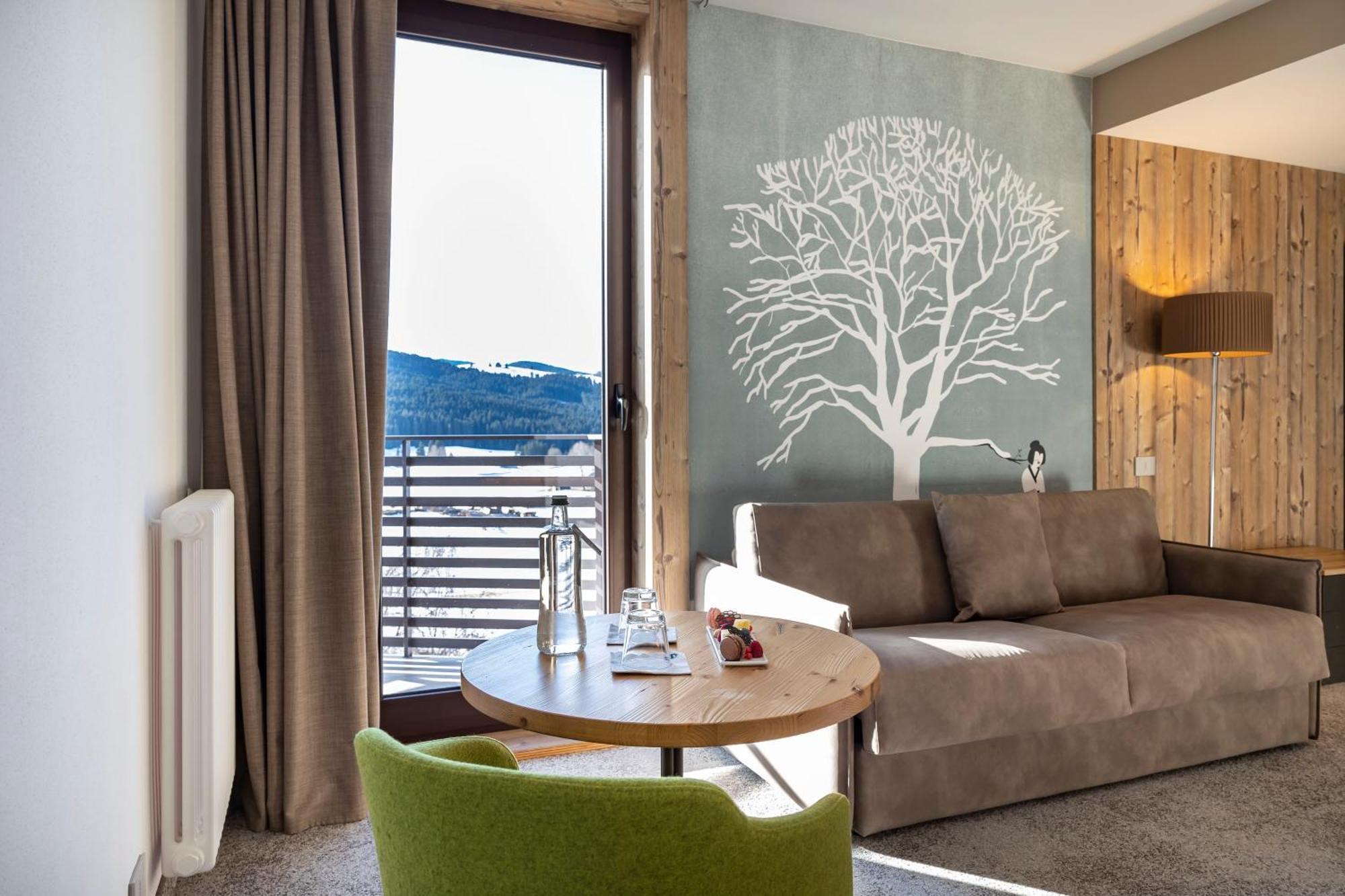 Linta Hotel Wellness & Spa أسياجو الغرفة الصورة